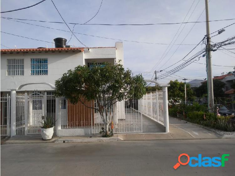 VENTA CASA EN SANTA MARTA