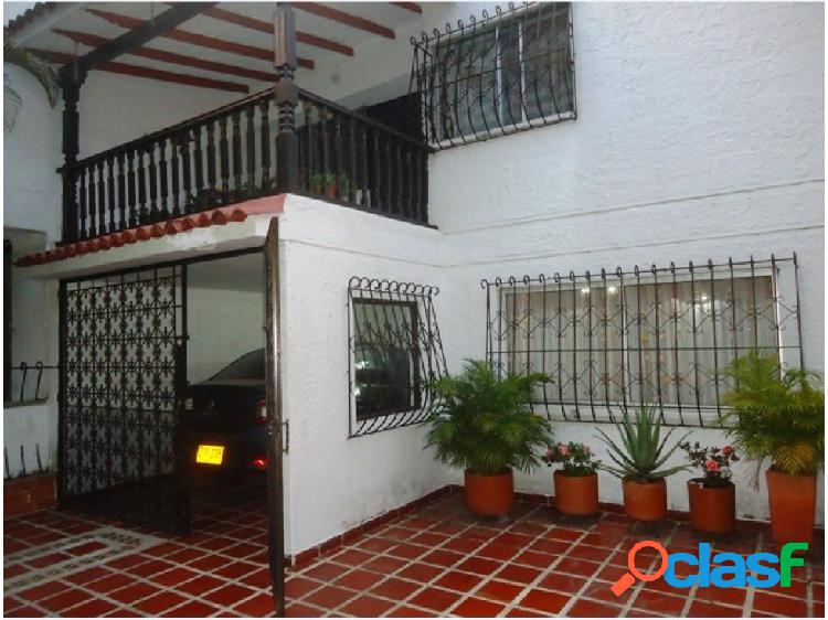 VENTA DE CASA EN EL SUR DE CALI - EL LIMONAR