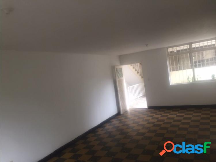 Vendo apartamento norte de Cali; cerca Chipichape