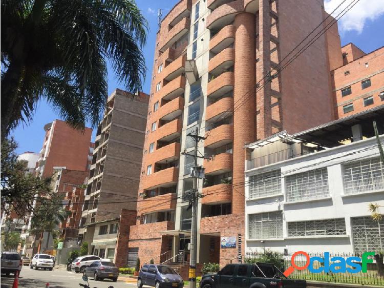 Apartamento en venta en Laureles