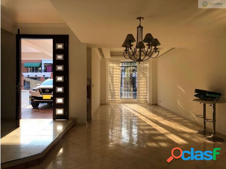 Venta de Casa en La Hacienda en Condominio Cali