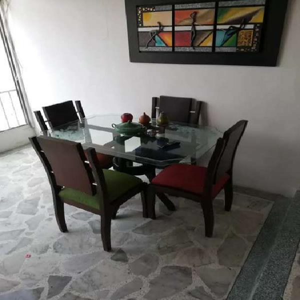 Comedor de 4 puestos.