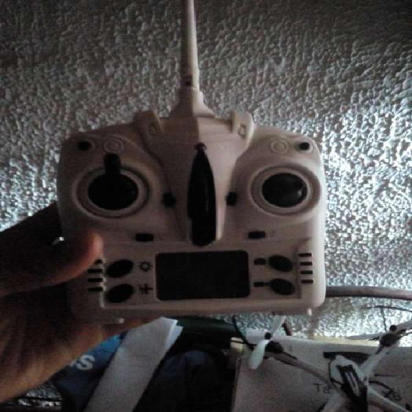 Se vende dron barato Tarántula x 6