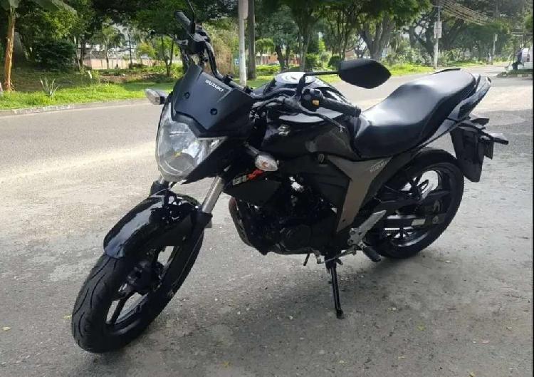 Suzuki Gixxer