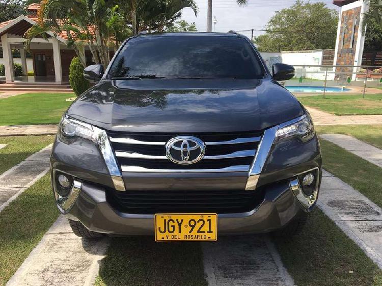 Toyota Fortuner 4X2 SW4 gasolina 2.7Lt Automatica Secuencial