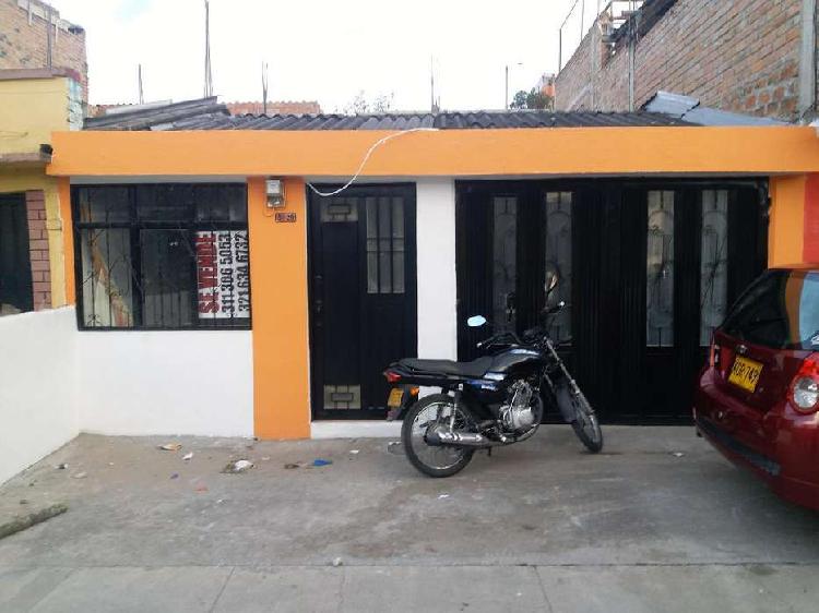 Venta casa barrio Cantarana, Vehicular, barata