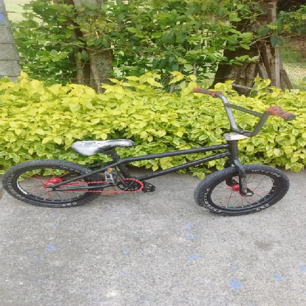 Se vende bicicleta Mini BMX en Tuluá valle