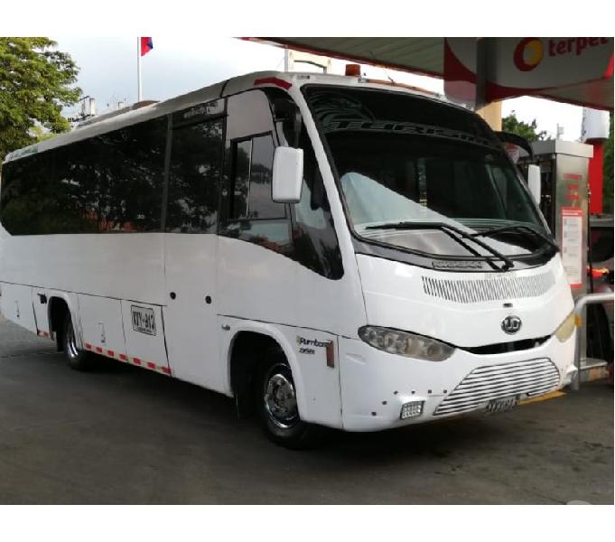 Transporte Empresarial en buses y busetas