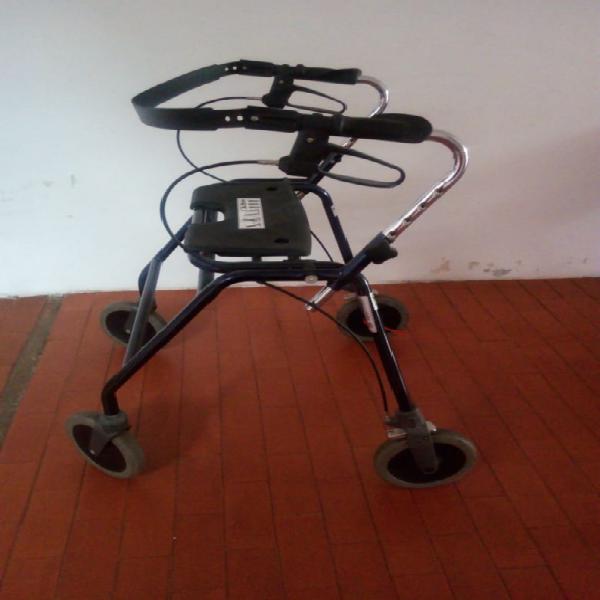 Vendo CAMINADOR Ajustable con silla para adulto mayor