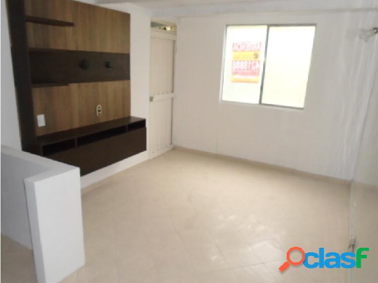 CALASANIA ARRIENDO APTO 2DO PISO