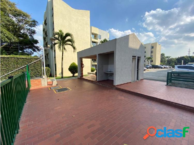 APARTAMENTO EN PRIMERO DE MAYO (D.E,J.Z)