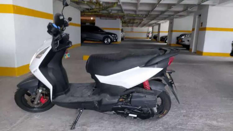 Se vende moto AKT dynamic 125