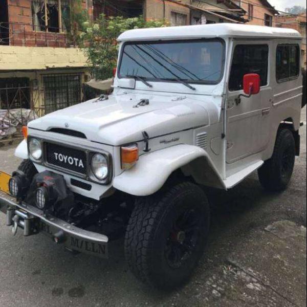 TOYOTA FJ40 4x4 AÑO 1977. Japonés, Muy cuidado, Excelente