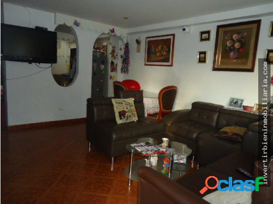 APARTAMENTO CENTRAL CON LOCAL COMERCIAL
