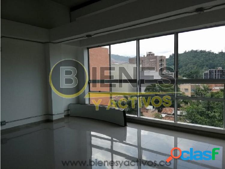Alquiler de Oficina en Suramericana - Medellín