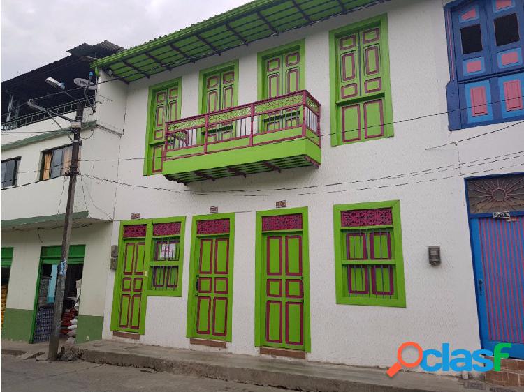 Casa Colonial en el centro de Genova Quindío