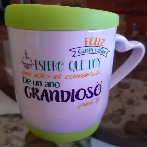 Mugs persoanlizados