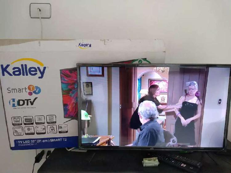 Tv con Smart TV LCD de 32"