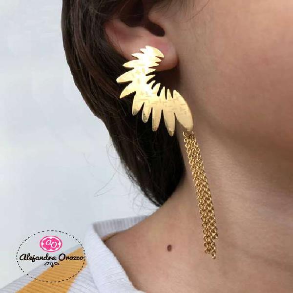 Aretes Angel hechos en acero