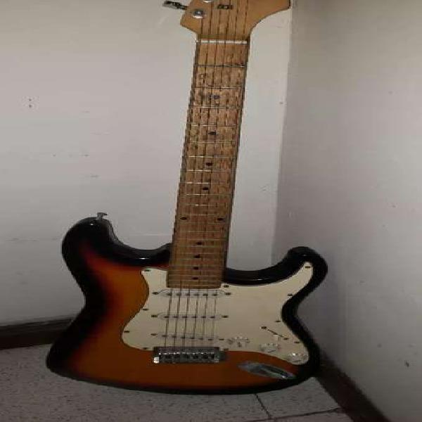 Guitarra eléctrica marca TEXAS usada.