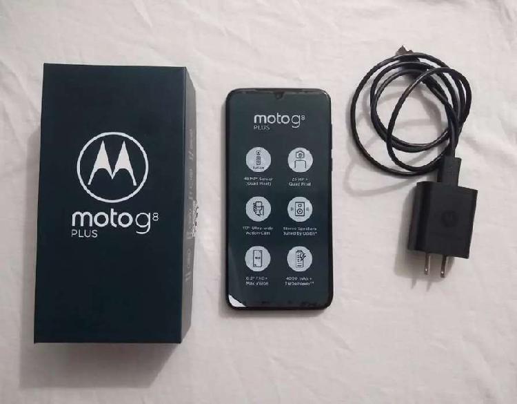 Se vende moto G8 plus