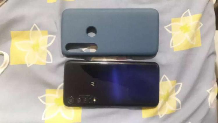 Vendo moto g 8 plus de uso personal