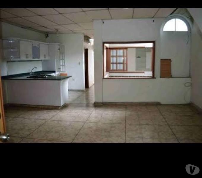 alquilo apartamento totalmente independiente 3 piso