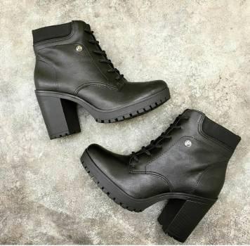 BOTIN NEGRO CUERO