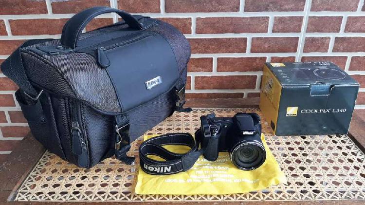Camara Fotográfica Semi-Profecional Nikon