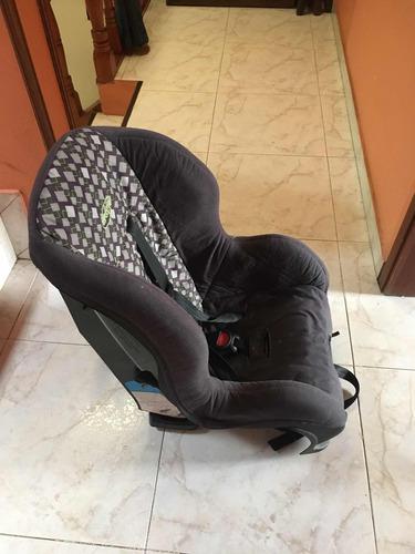 Silla De Vehículo Para Niño, Buen Estado.