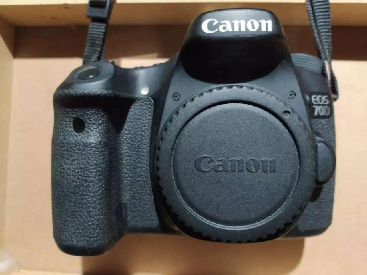 Vendo o cambio cámara profesional Canon 70D