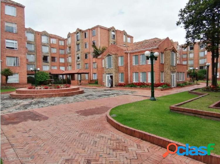 Apartamento en Colina Campestre RAH CO: 20-1224