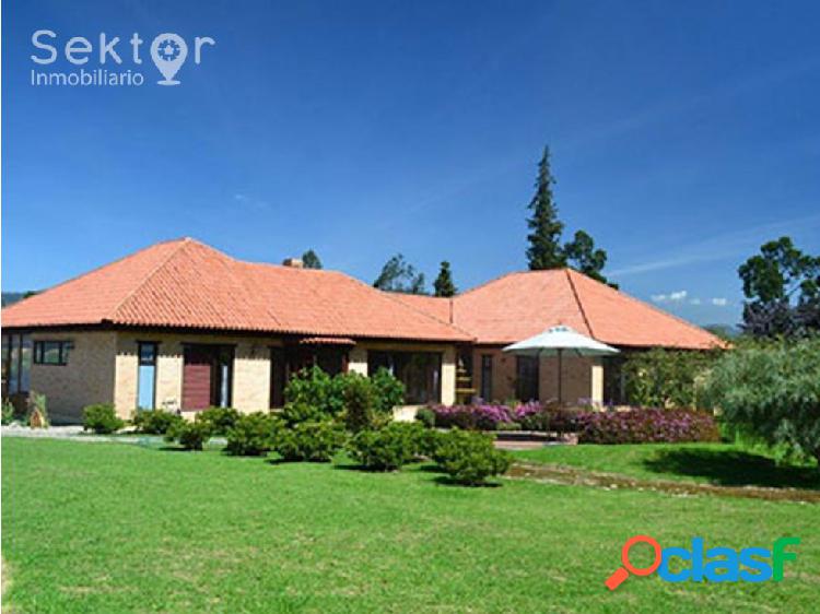 CASA CAMPESTRE EN CONJUNTO CERRADO TENJODE4300m2