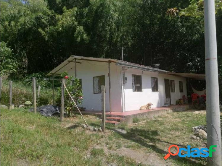 Casa Lote a 10 min del municipio de La Mesa