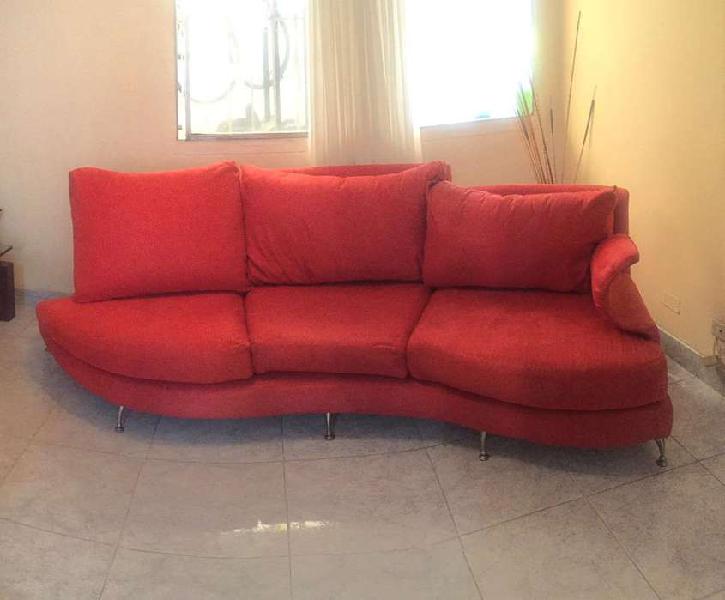 Oportunidad sofa 3 puestos y mesa de centro