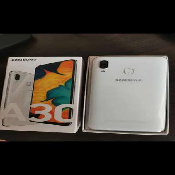 Samsung Galaxy A30