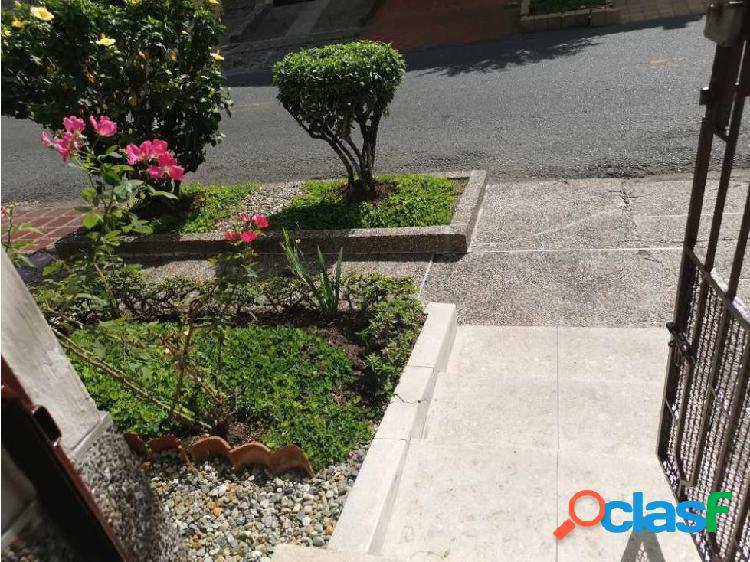 VENTA CASA PRIMER PISO CON GARAJE EN BELÉN FÁTIMA