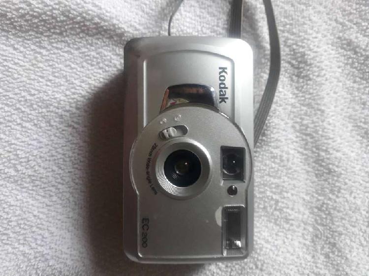 Camara Kodak EC200