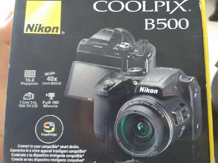 Camara Nikon coolpix B500