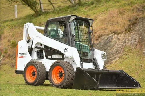 Minicargador Bobcat S590 - Cabina Cerrada