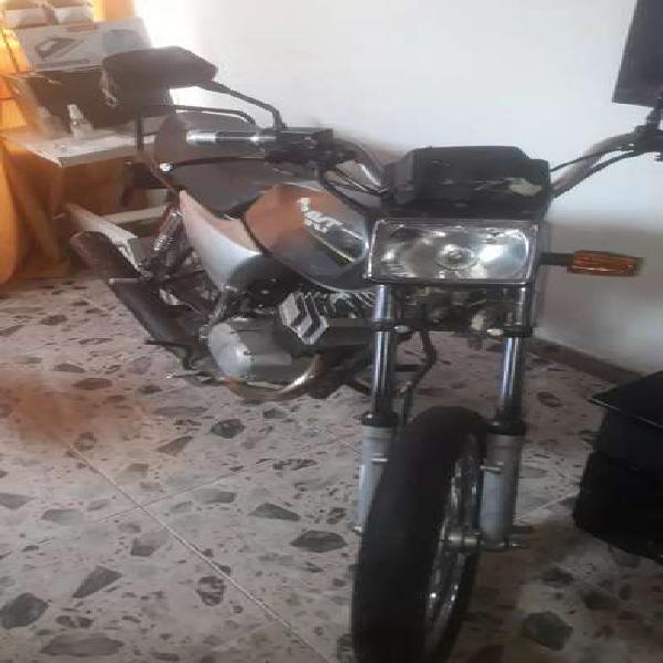 Moto Akt 100