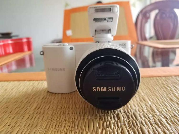 Samsung SmartCamara NX1000