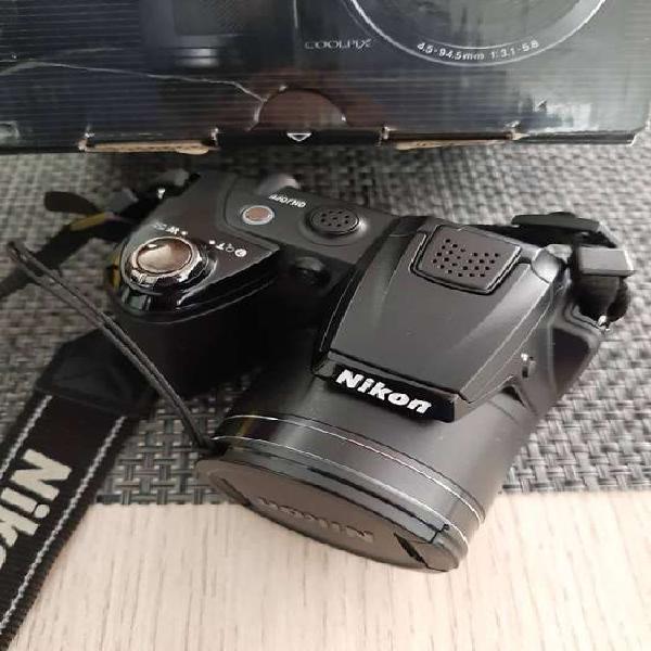 Vendo Cámara digital Nikon Coolpix L310 14.1MP con zoom