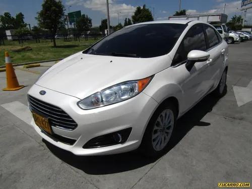 Ford Fiesta Titanium Full Equipo