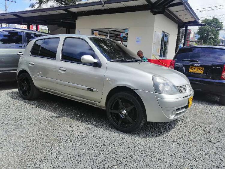 Hermoso clio 2009 motor 1.6