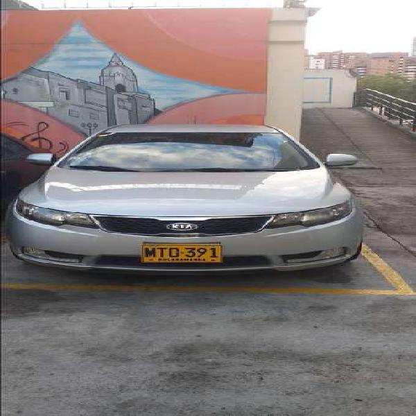 Kia cerato hb automatico poco kilometraje todo al dia