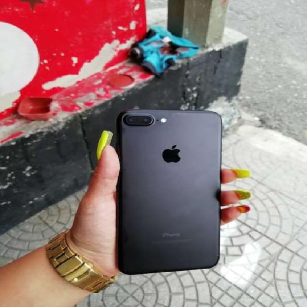 Se vende iPhone 7 Plus