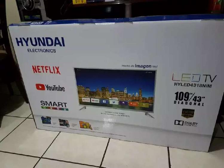 Televisor Hyundai 43" smartv