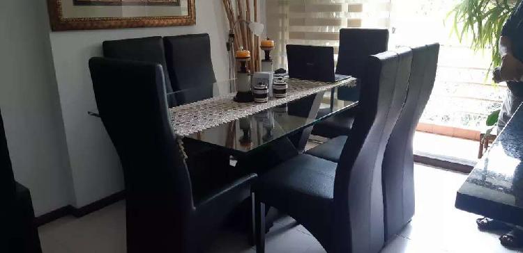 Vendo hermoso comedor en excelente estado