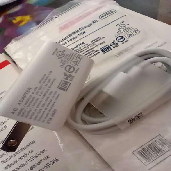 Cargador original Motorola 5v 3A de 15w com cable usb